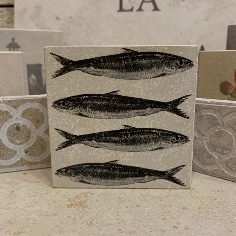 minilitos sardina en piedra solnhofen